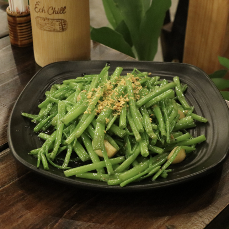 RAU MUỐNG XÀO TỎI